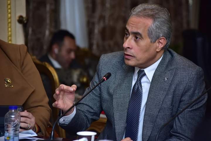 وزير العمل يلتقى قوى عاملة النواب لبحث قضايا وملفات مشتركة 

