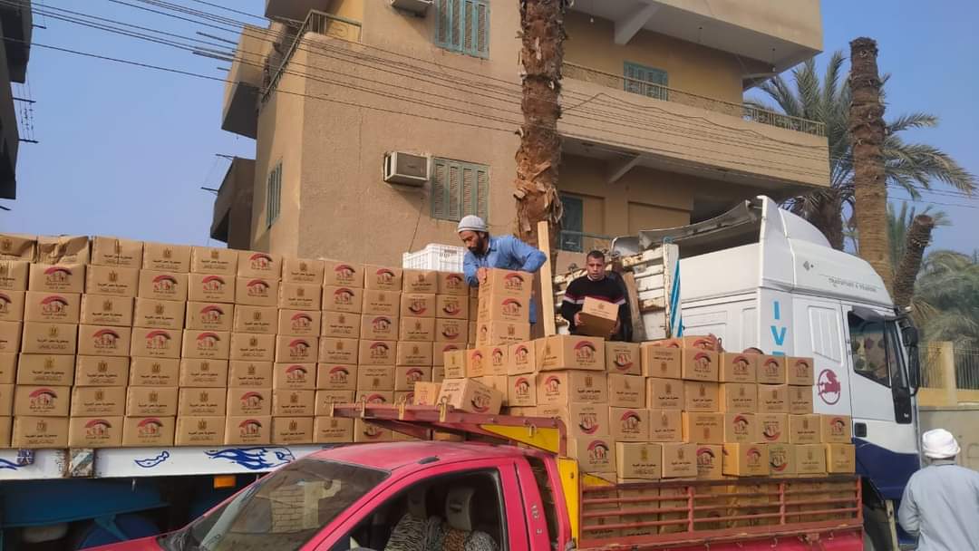 محافظة المنيا توزع 27 ألف كرتونة مواد غذائية لمستحقي تكافل وكرامة