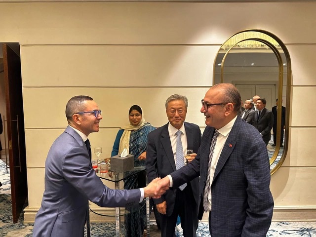 سفير تركيا يلتقي وزير التجارة المصري لبحث تعزيز الاستثمارات  بين البلدين