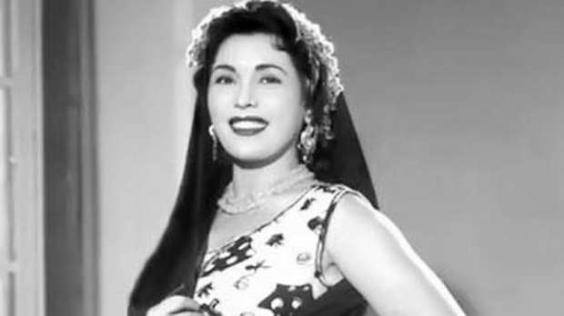 أبيض واسود | تحية كاريوكا.. نجحت في السينما ولم تتبرأ من الرقص!

