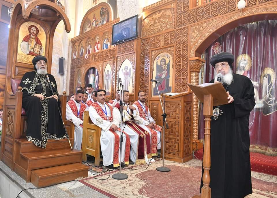 سكرتير المجمع المقدس: أدعو كل من له رأي في الكنيسة أن يقدمه بروح المحبة والخضوع للبابا 