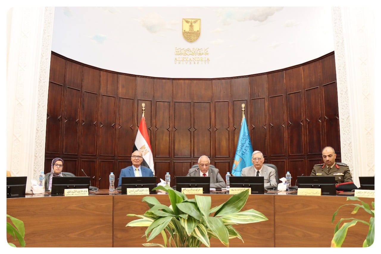 مجلس شئون التعليم والطلاب يؤكد حرص جامعة الإسكندرية على دعم حقوق الطلاب ذوى الإعاقة