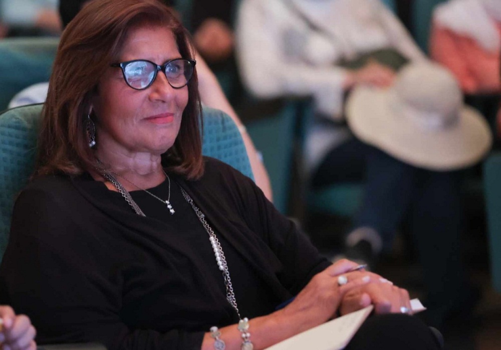 توقيع كتاب ميرفت أبو عوف عن مسيرة السينما المصرية

