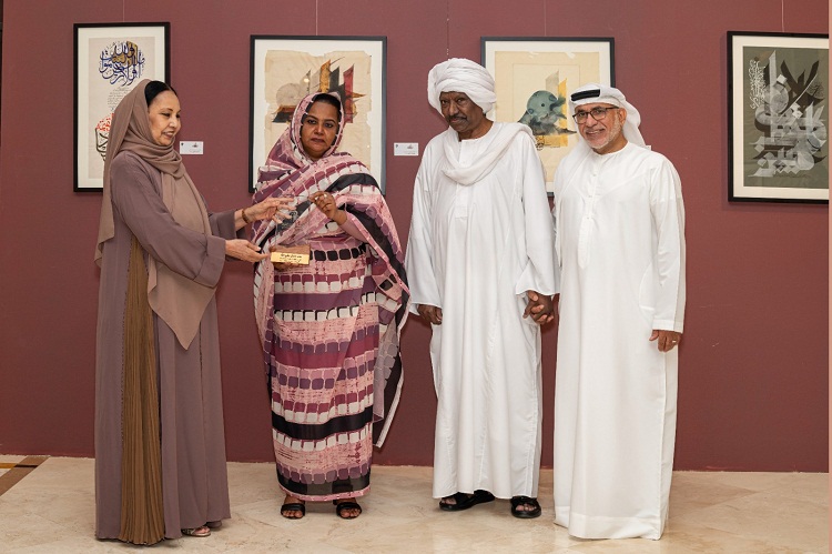 افتتاح معرض استعادي للفنان السوداني عثمان وقيع الله في مؤسسة العويس

