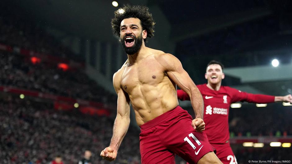 صحيفة إنجليزية تكشف موقف ليفربول من تجديد عقد محمد صلاح 