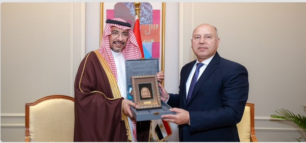وزير الصناعة السعودي يختتم زيارة رسمية إلى مصر لتعزيز التعاون المشترك