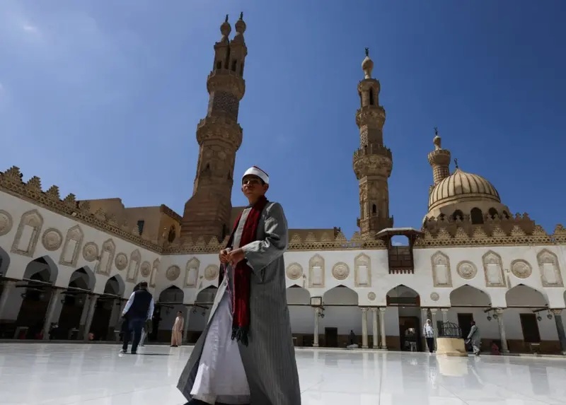 الأزهر للفتوى: ادعاء معرفة الغيب والتنبؤ بالمستقبل مخالف لصحيح الدين

