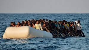 انخفاض عدد المهاجرين غير الشرعيين لإيطاليا بـ46.5% في 2024.. ليبيا تتجاوز تونس