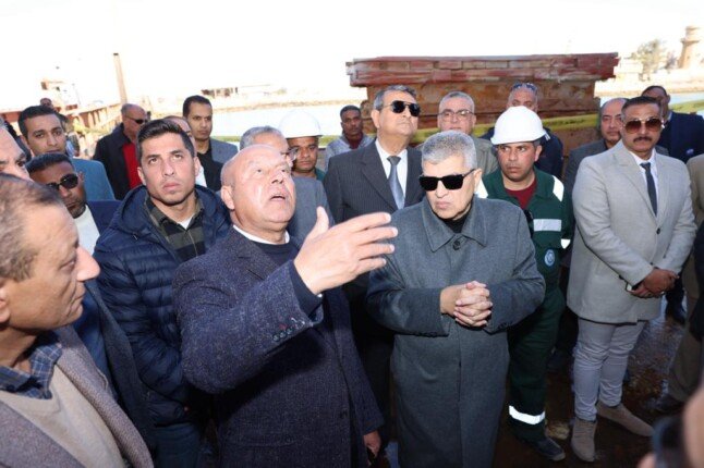 رئيس قناة السويس: قطعنا شوطا كبيرا نحو تعزيز القدرات الفنية للترسانات التابعة

