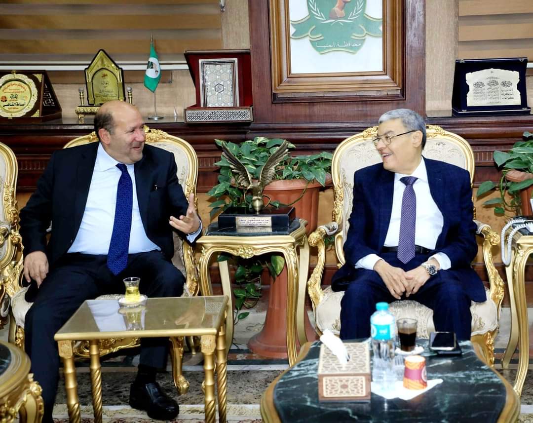 محافظ المنيا يستقبل مساعد وزيرة التخطيط لبحث سبل التعاون المشترك
