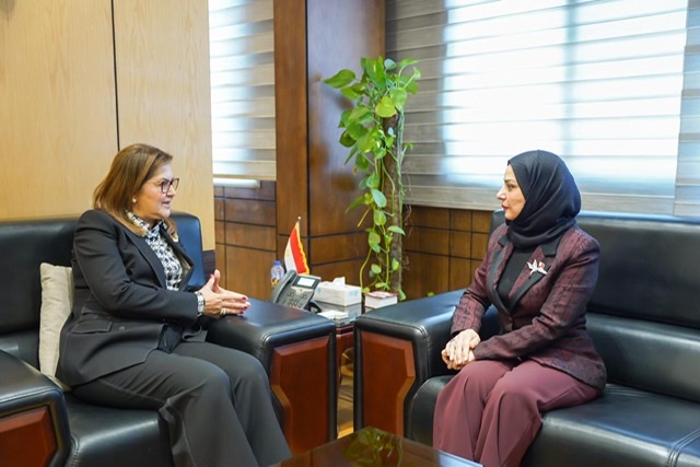 وزيرة التخطيط والتنمية الاقتصادية تستقبل سفيرة البحرين في القاهرة