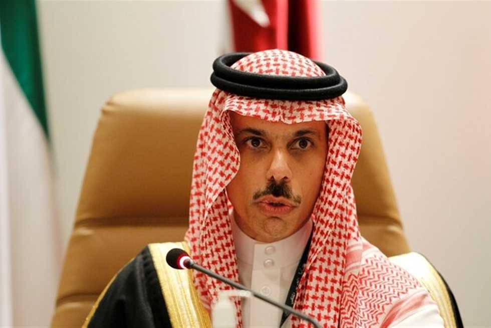 وزير الخارجية السعودي يصل القاهرة لبحث تطورات الأوضاع في غزة