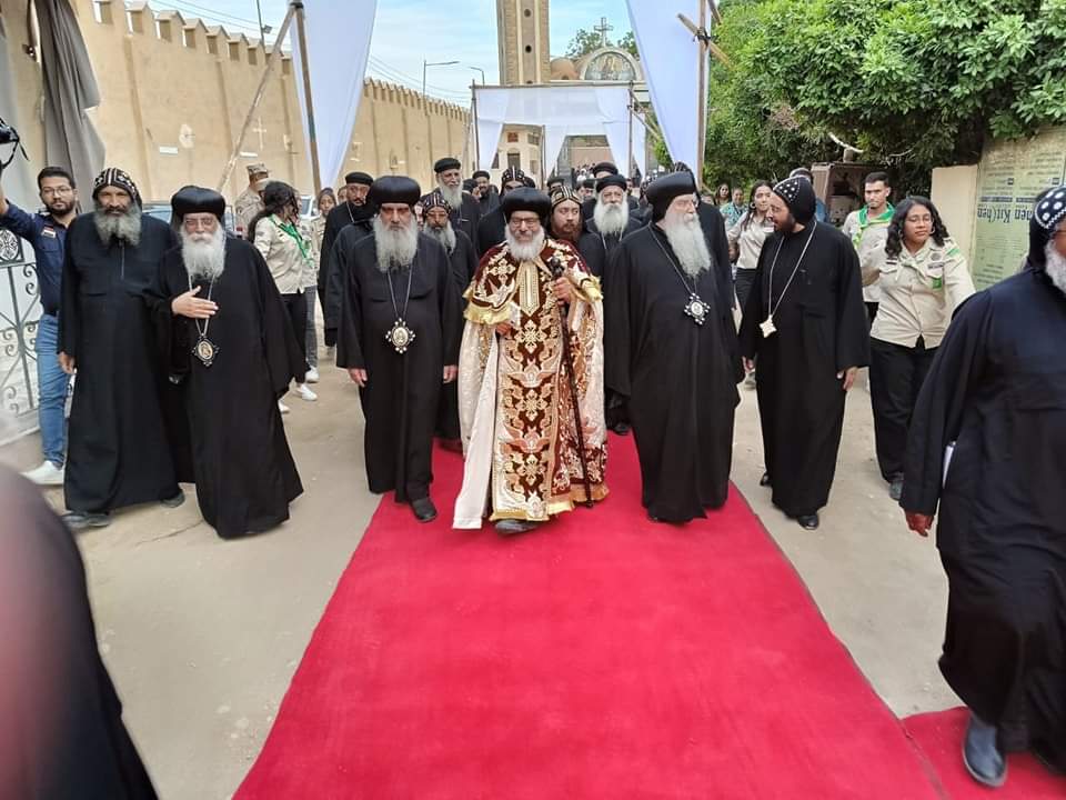 تجليس الأنبا إقلاديوس على دير 