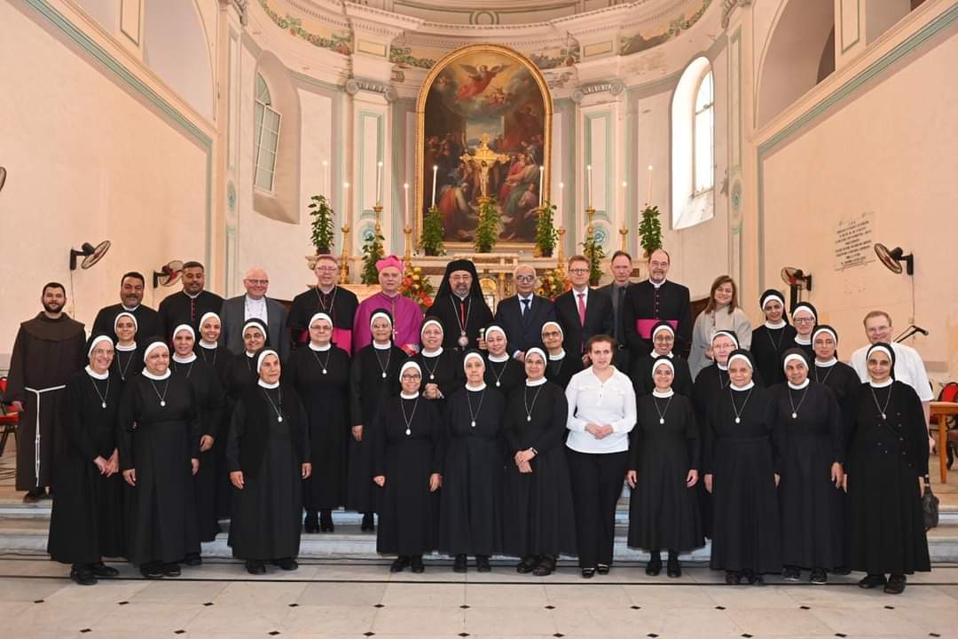 بطريرك الأقباط الكاثوليك يشارك في احتفال الذكرى الـ 140 لتأسيس مدرسة سان شارل بورومي بالإسكندرية