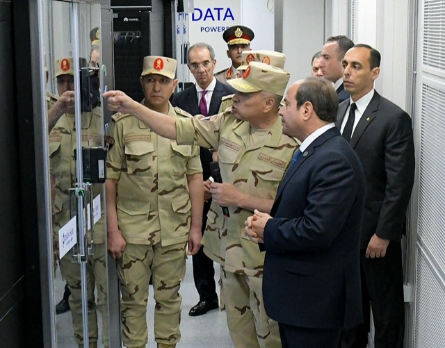 بالصور..  السيسي يشهد افتتاح مراكز البيانات والحوسبة السحابية الحكومية.