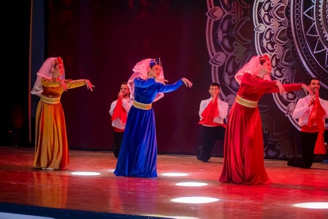 لمرور 75 عاماً على تأسيس جمعية جوجانيان الثقافية.. تنظيم عرض فني للرقص الشعبي الأرمني