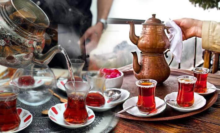 يوم الشاي العالمي في مدينة ريزي..  رمز الضيافة والثقافة التركية