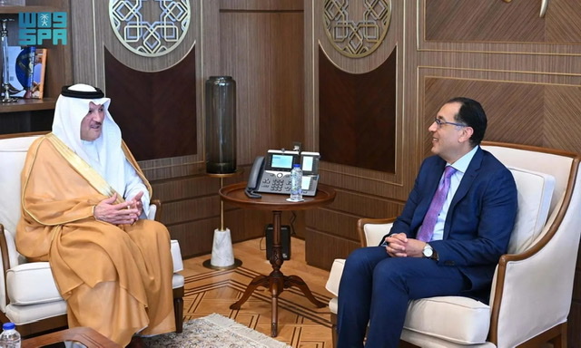 رئيس الوزراء يستقبل سفير السعودية  لدى القاهرة بمناسبة انتهاء مهام عمله
