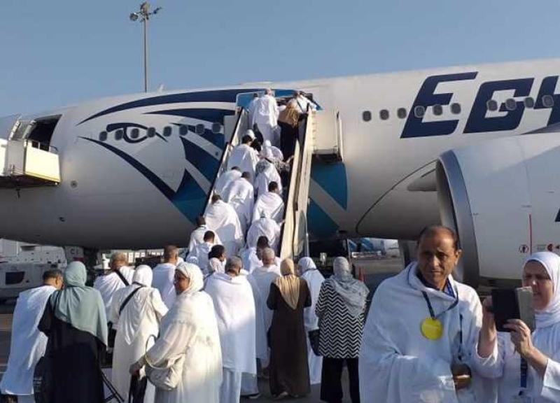 مصر للطيران تسير غداً أولى رحلات الجسر الجوي لنقل حجاج بيت الله الحرام