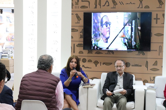جناح ضيف الشرف يناقش إسهام الأصوات النسائية المصرية في الرواية العربية بمعرض أبو ظبي

