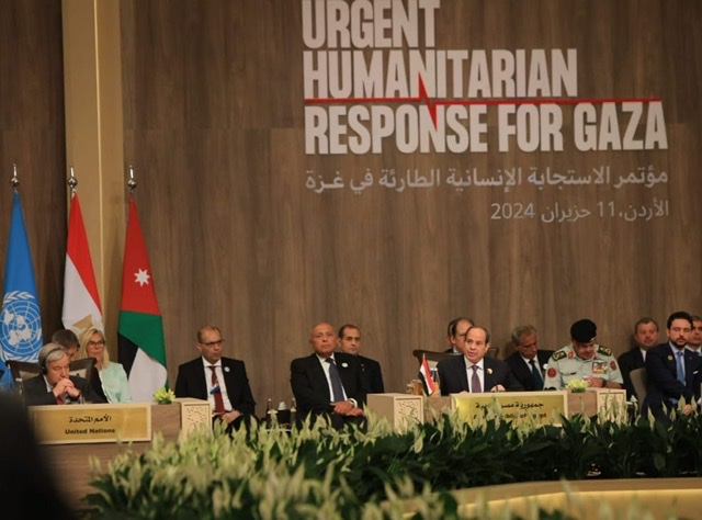 السيسي وعاهل الأردن يؤكدان ضرورة التوصل إلى وقف فوري ودائم لإطلاق النار في قطاع غزة وحماية المدنيين