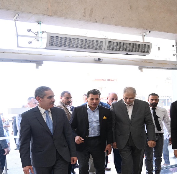 وزير الرياضة يطمئن علي السباحة شذي نجم بعد توقف عضلة القلب