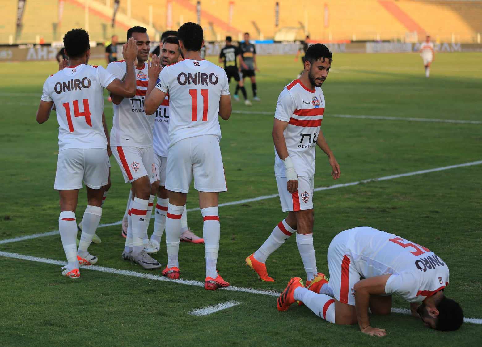 الزمالك يفوز علي فاركو بهدفين نظيفين قبل لقاء القمة 