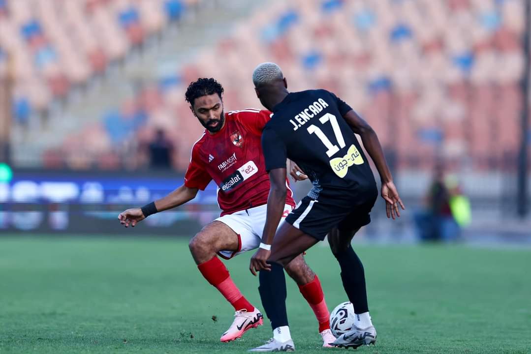 تقدم الأهلي بهدف نظيف على فاركو في الشوط الأول بالدوري 