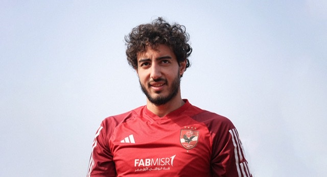 الأهلي يجدد تعاقده مع محمد هاني ثلاث سنوات