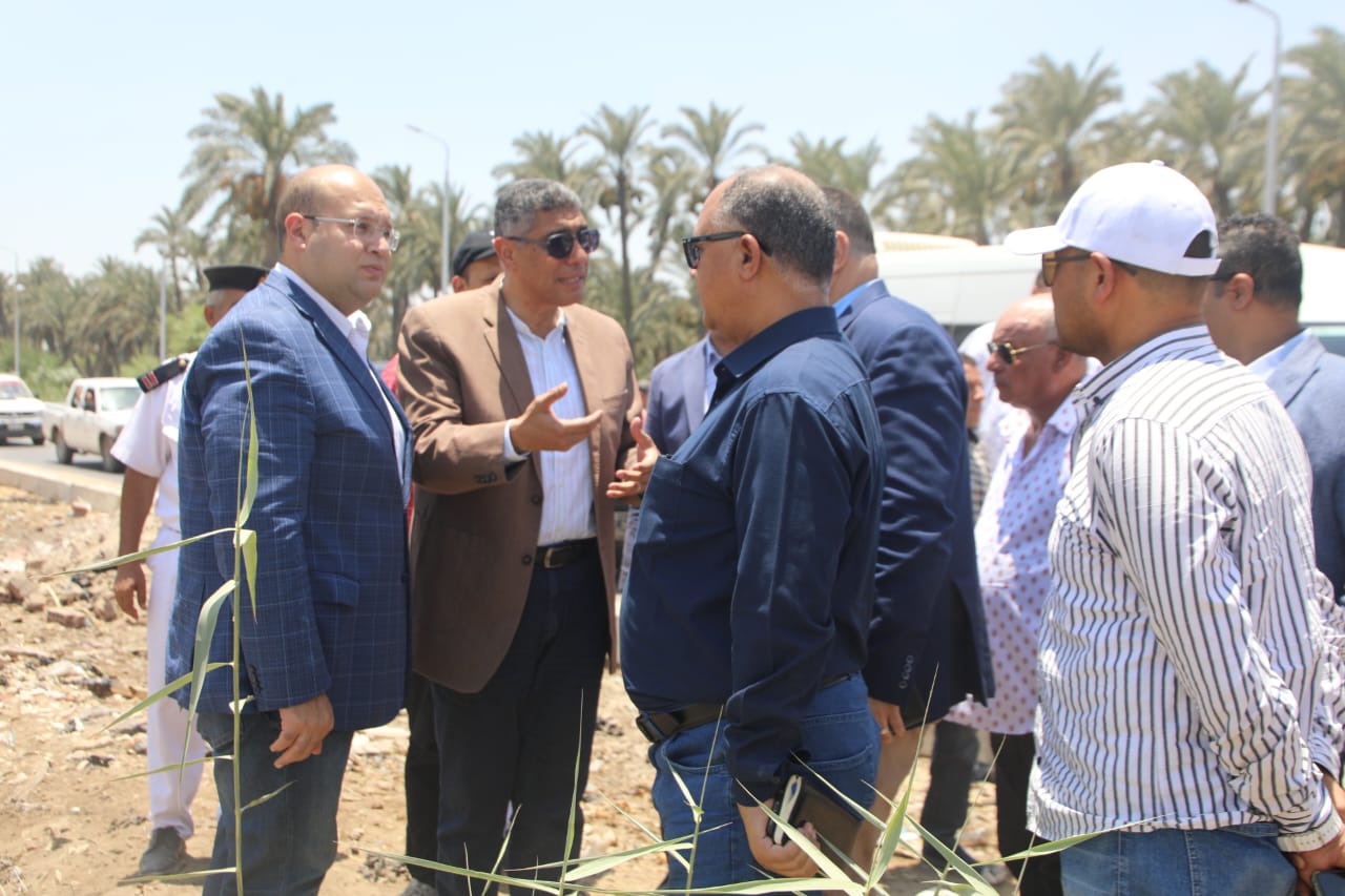 محافظ الجيزة : توسعه طريق مصر أسيوط الزراعي ليصل الي ١١.٥م لخدمة الكثافات المرورية المتزايد على الطريق