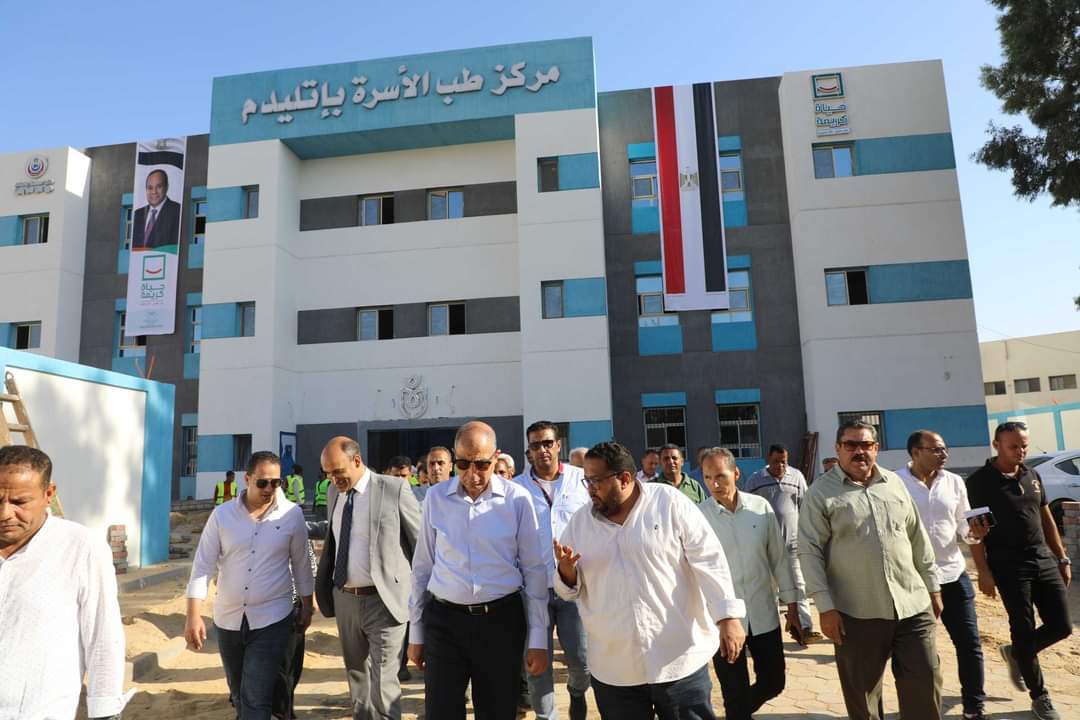 محافظ المنيا: مركز طبى ونقطة إسعاف أبوقرقاص على وشك الانتهاء






