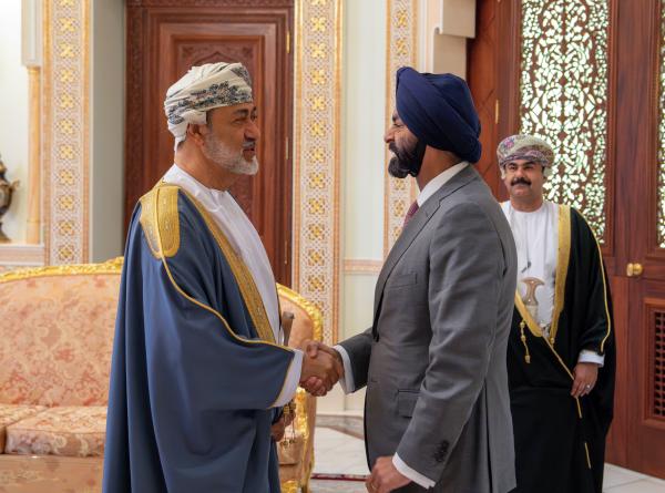 سلطان عُمان يبحث سبل توسيع آفاق الشراكة مع رئيس مجموعة البنك الدولي

