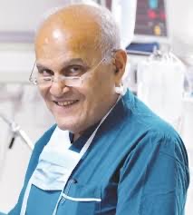 وزير الطيران يُصدر قرارًا بإطلاق اسم الدكتور مجدي يعقوب على صالة كبار الزوار بمطار أسوان الدولي