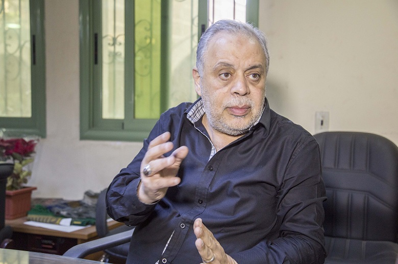 أشرف زكي: كنا أول نقابة مهنية تعلن رفضها للعدوان على غرة من أمام معبر رفح

