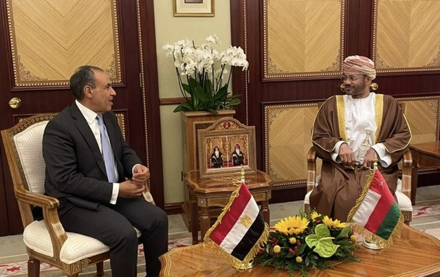 وزيرا خارجية مصر وعُمان يبحثان تعزيز التعاون الثنائي والتنسيق الإقليمي