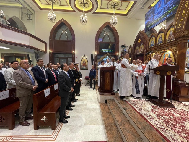 وزير الخارجية يشارك في قداس عيد الميلاد المجيد بالكنيسة الأرثوذكسية المصرية في عُمان