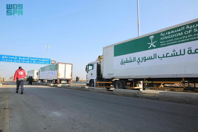 60 شاحنة إغاثية سعودية تعبر منفذ نصيب الحدودي لدعم الشعب السوري