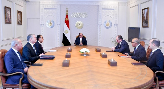السيسي يشيد بشركة 