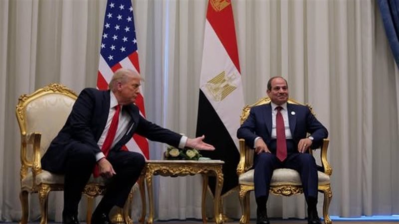 موقع بوليتكو الأمريكي يتجاوز: وجود ترامب كان فرصة القادة العرب والمسلمين للانحناء!