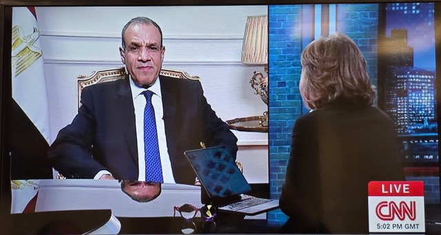 وزير الخارجية يعقد لقاءات إعلامية مع وسائل أجنبية لعرض جهود مصر لإنهاء حرب غزة