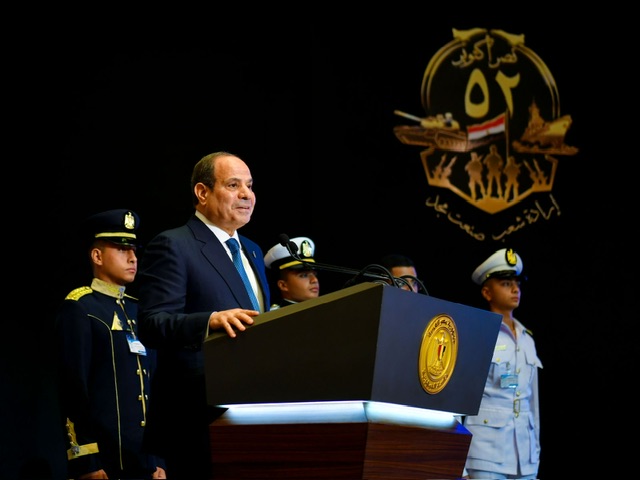 السيسي: أشعر بمعاناة المواطنين.. وتجاوز المرحلة الصعبة سيكون بعون الله وجهد المصريين