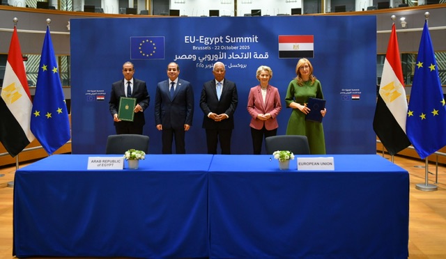 السيسي في عشاء عمل ببروكسل: القمة المصرية الأوروبية نقطة انطلاق لتعزيز الشراكة الاستراتيجية بين الجانبين