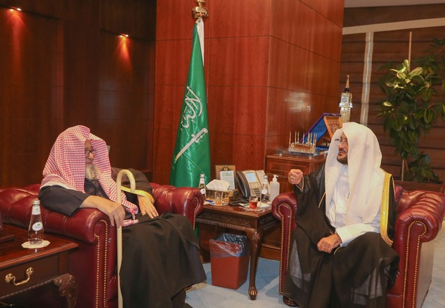 آل الشيخ يشيد بالأمر الملكي بتعيين الشيخ صالح الفوزان مفتيًا عامًا للسعودية