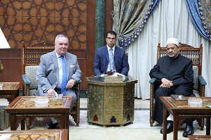 شيخ الأزهر يستقبل رئيس منظمة فرسان مالطا لبحث تعزيز التعاون المشترك

