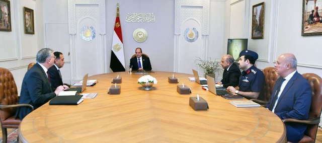 السيسي يوجّه بتسريع استكمال كهرباء 