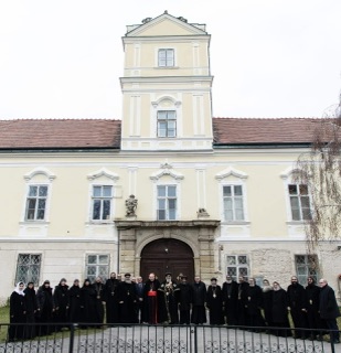 البابا تواضروس يستقبل كاردينال ڤيينا ويؤكد عمق الروابط بين الكنيستين في النمسا