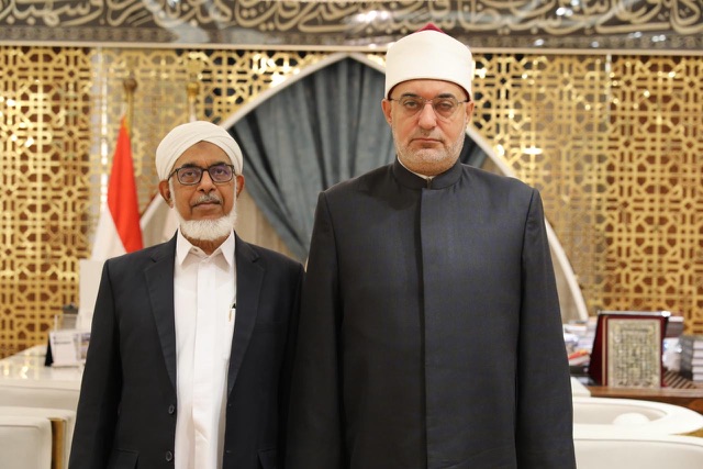 مفتي الجمهورية يستقبل نائب رئيس جامعة دار الهدى الإسلامية بالهند لتعزيز التعاون المشترك 