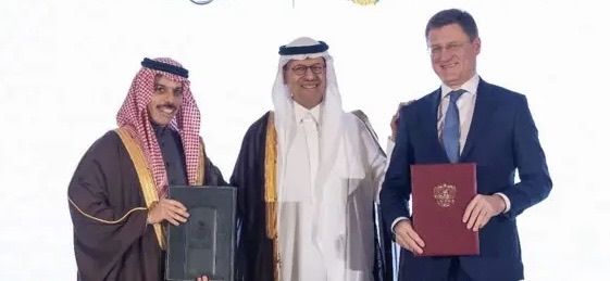 السعودية وروسيا تتفقان على الإعفاء المتبادل من تأشيرات الدخول