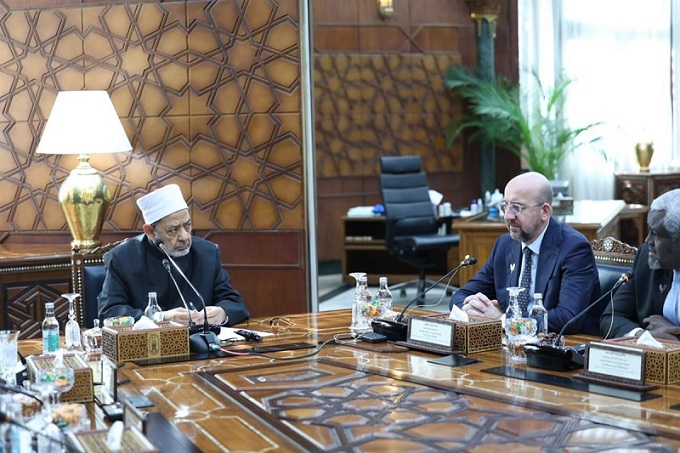 شيخ الأزهر لأعضاء لجنة تحكيم جائزة زايد للأخوَّة الإنسانية: مصر تُقدم للعالم نموذجًا فريدًا في التعايش

