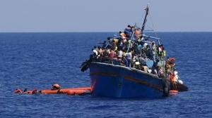 الخارجية تتابع غرق مركب يقل مصريين قرب جزيرة كريت اليونانية